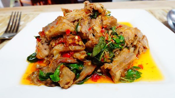 PAD BAI KRAPRAUW